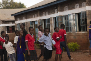 Kinder des Mwea Wiasenhauses